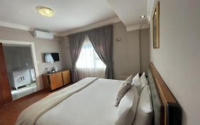 Ngwenya Hotel & Conference Centre